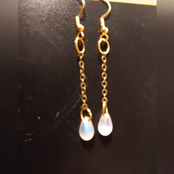 Elegant Hand Crafted Genuine Moonstone Teardrop Long Dangle Chain Earrings - Picture 4 of 8